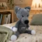 Doudou Loup au Crochet Artisanal Doudou loup au crochet artisanal dans une chambre d'enfant chaleureuse