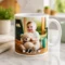 Mug personnalisé avec photo de bébé et prénom Mug personnalisé avec photo de bébé, prénom imprimé et peluche, dans une ambiance douce et chaleureuse.
